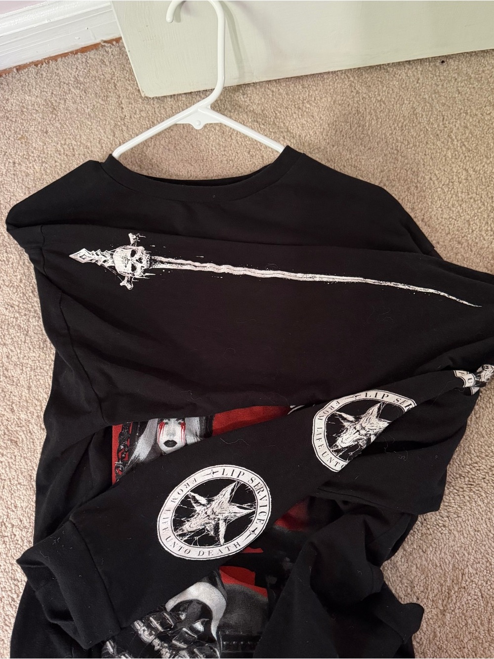 Lip Service Black Long Sleeve Gothic Throne Graphic Tee with Red Accent - Picture 2 of 3